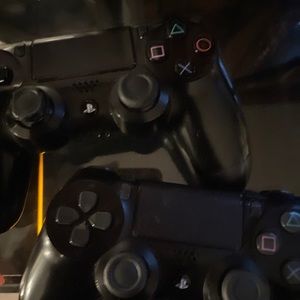 Playstation 4 jet black